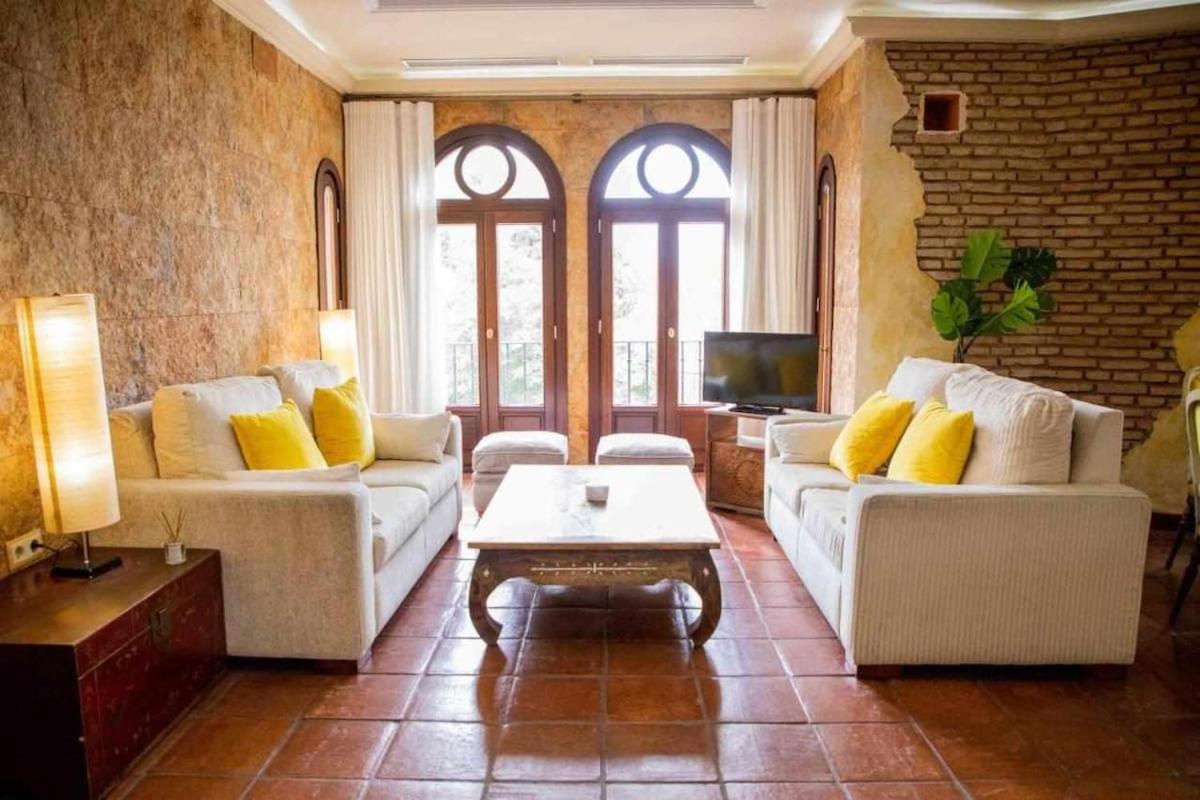 Monkeys Apartments Adriano & Terrace Sevilha Exterior foto